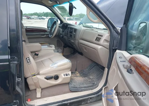 2002 Ford Excursion Limited from USA, damaged, VIN 1FMNU42F42EB46342